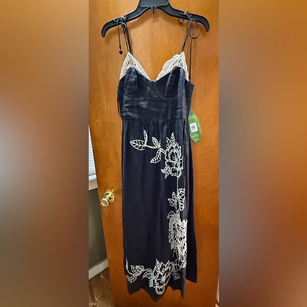 Black Richelieu Lace Euroflax™ Premium Linen Midi Dress - Picture 2 of 4